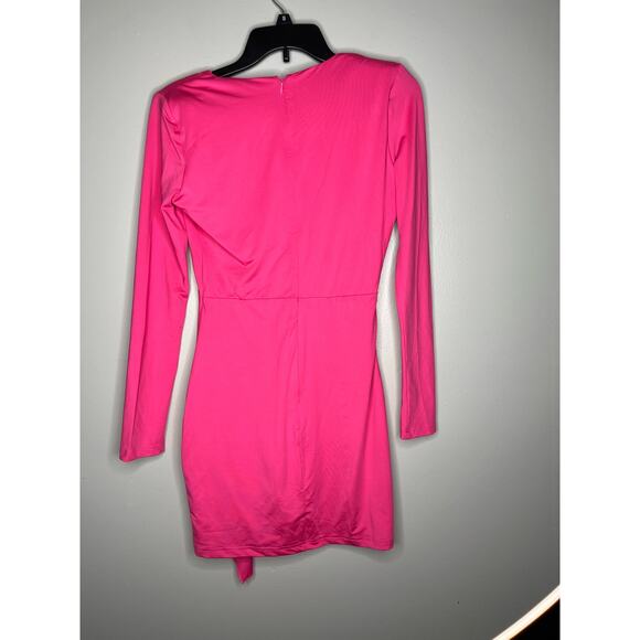 REVOLVE Superdown White Label Martyna Deep V Fully Lined Dress In Fuchsia - Picture 5 of 6